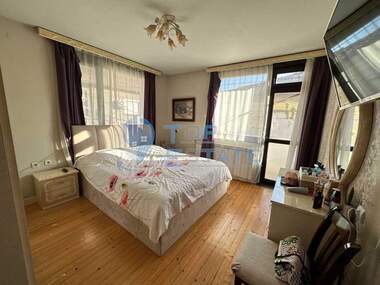 For sale - Floor of a house in Centеr,  Veliko Tarnovo