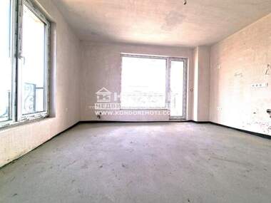 Vânzare - Apartament în Kărșiaka,  Plovdiv