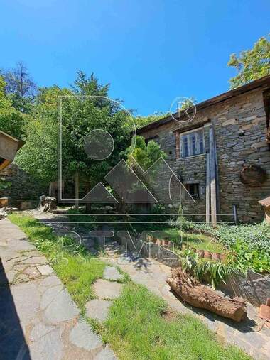 For sale - House in Parvenec,  Plovdiv