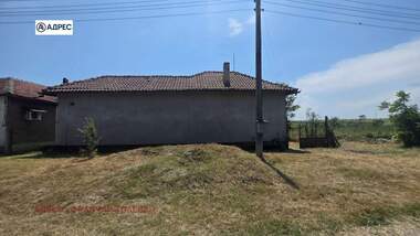 Vânzare - Casă în Trăstenik,  Pleven