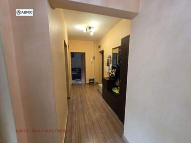 Închiriere - Apartament în Ideal City Center,  Pleven