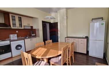 Vânzare - Apartament în Center,  Ruse