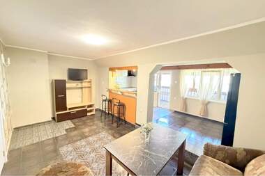 For rent - Apartment in Liatno kino Trakia,  Varna
