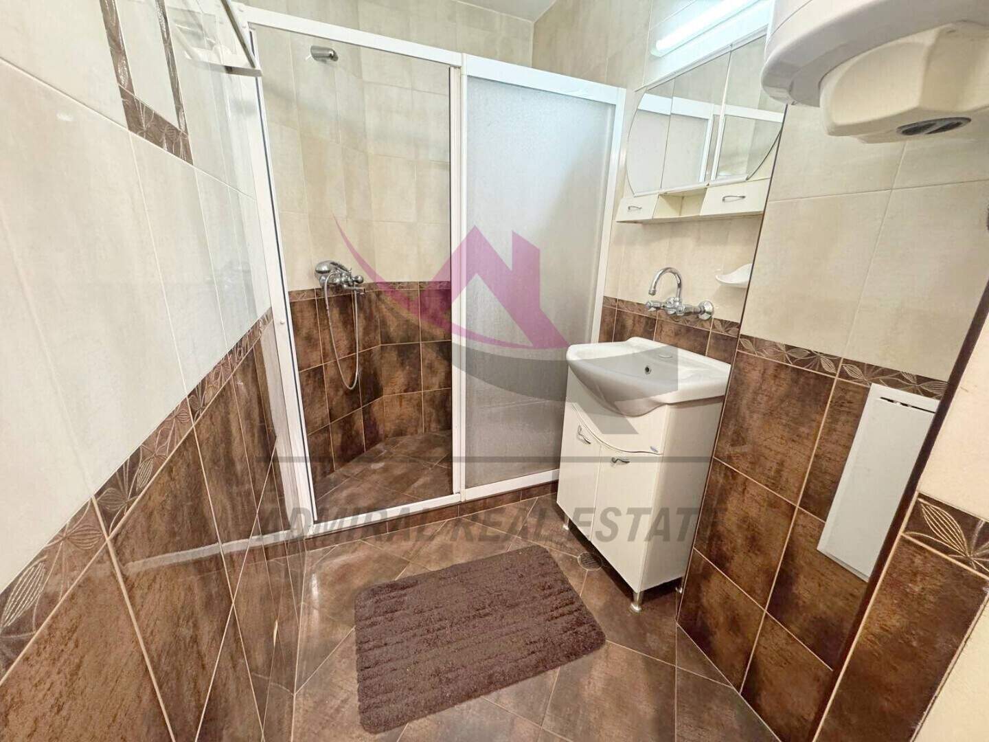 Cu două camere Apartament în Okrăjna bolnița - Generali, Varna – fotografia 5