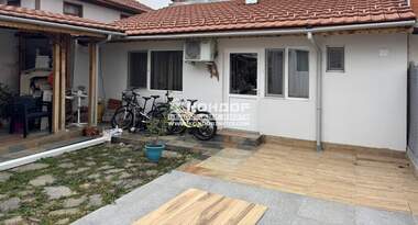 For sale - House in Brestovica,  Plovdiv