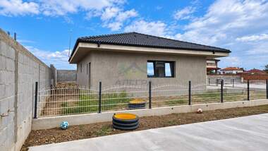 For sale - House in Gelemenovo,  Pazardjik