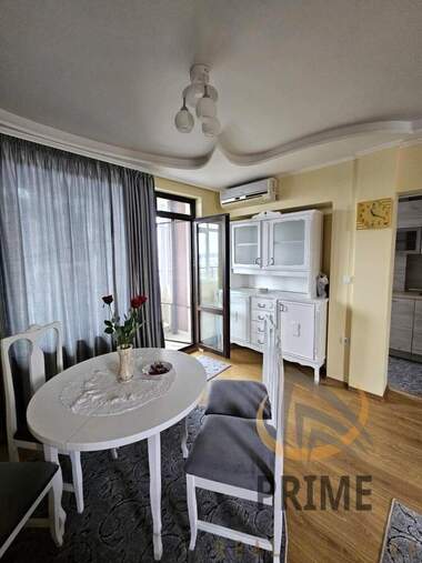 Închiriere - Apartament în Izgrev,  Burgas