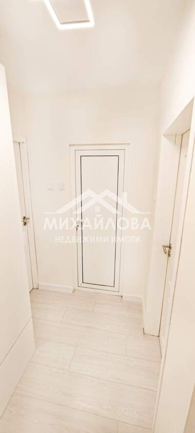 Продажа - Квартира в Три чучура-юг,  Стара Загора