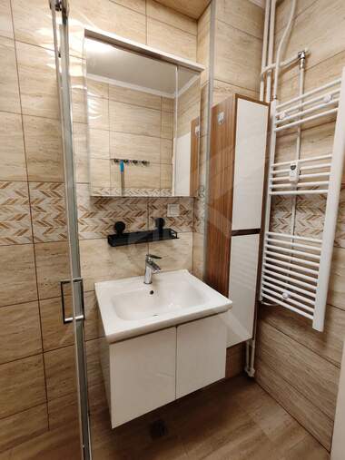 Închiriere - Apartament în Lazur,  Burgas