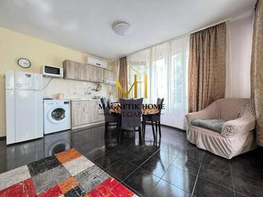 Ενοίκιο - Διαμέρισμα σε Център,  Бургас