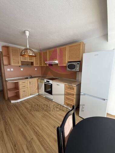 Miete - Wohnung in Zweten kwartal,  Warna