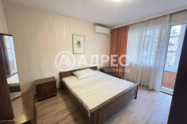 Închiriere - Apartament în Neptun,  Varna
