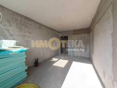 For sale - Office in Vazrajdane 2,  Varna