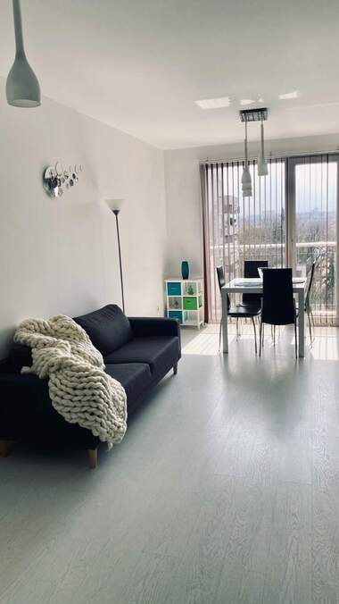 Închiriere - Apartament în Lagera,  Sofia