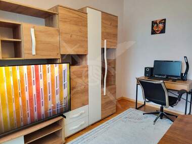 Vânzare - Apartament în Tolstoî,  Sofia