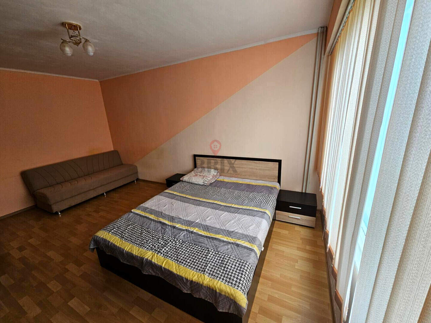 Cu o cameră Apartament în Drujba 1, Ruse – fotografia 3