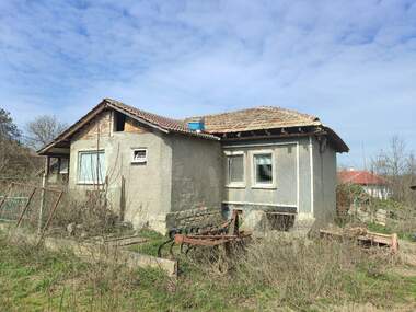 For sale - House in Krasen,  Dobrich