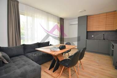 Miete - Wohnung in Izgrew,  Warna