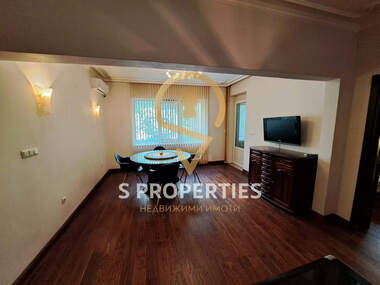 Vânzare - Apartament în Center,  Varna