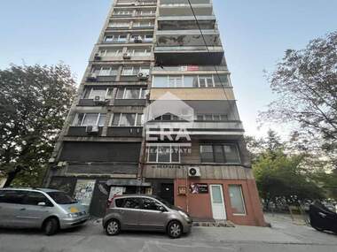 Продажба - Апартамент в Широк център,  Русе