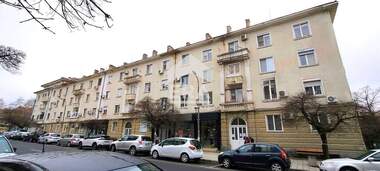 Продажба - Апартамент в Център,  Кърджали