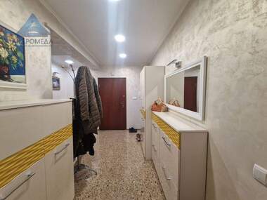 For sale - Apartment in 9-ti kvartal,  Pleven