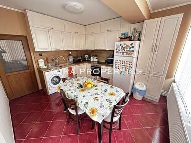 Verkauf - Wohnung in Zentar,  Razgrad