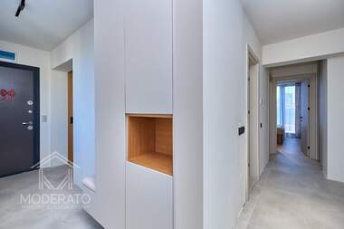 Vânzare - Apartament în Țentăr,  Burgas