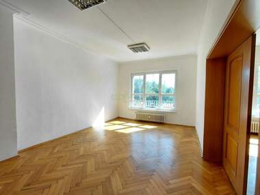 Kira - Ofis olarak Center,  Sofia