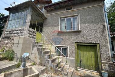For sale - House in Osmar,  Shumen