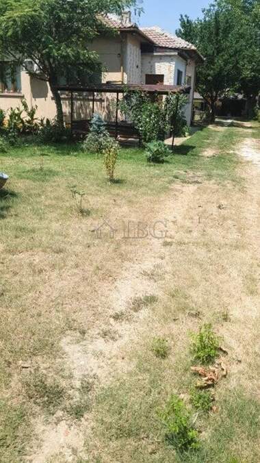 For sale - House in 9-ti kvartal,  Pleven