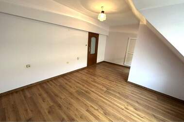 For sale - Apartment in Cvetnica,  Ruse