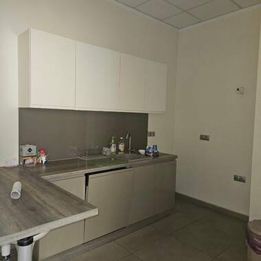 Verkauf - Büro/Laden/Schönheitssalon/Zahnarztbüro in Wastanitscheski,  Plowdiw