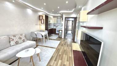 Închiriere - Apartament în Slaveîkov,  Burgas