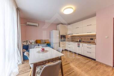 Vânzare - Apartament în Vinița,  Varna