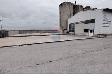 For rent - Storage Unit/Warehouse/Storage in Dobrudjanski,  Shumen