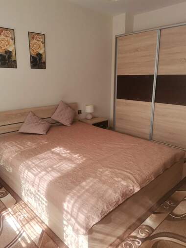 Închiriere - Apartament în Wider Center,  Pleven