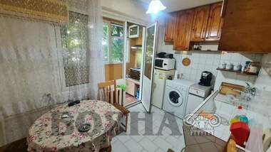 Vânzare - Apartament în Văzrajdane,  Ruse