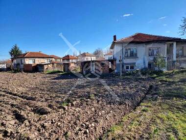 For sale - House in Popovica,  Plovdiv