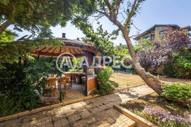 Продажба - Къща в Траката,  Варна