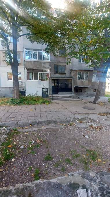 Продажба - Апартамент в Орфей,  Хасково