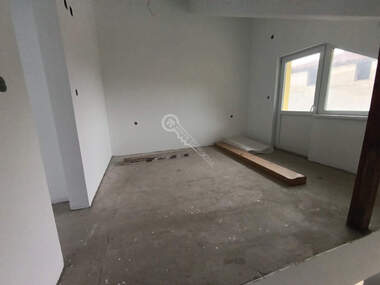 For sale - House in Triavna,  Gabrovo