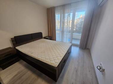 Miete - Wohnung in Mladejki halm,  Plowdiw
