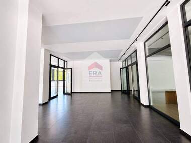 For rent - Store in Promishlena zona - Iug,  Veliko Tarnovo