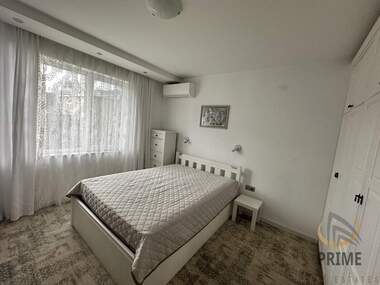 Închiriere - Apartament în Bratia Miladinovi,  Burgas