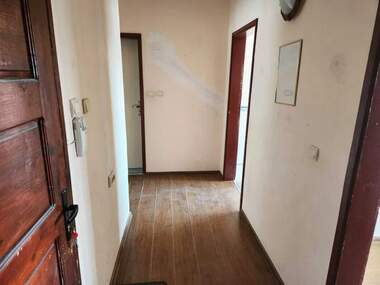 Vânzare - Apartament în Liuben Karavelov,  Haskovo