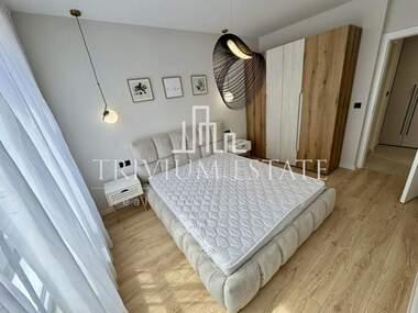 Продажба - Апартамент в Южен,  Пловдив
