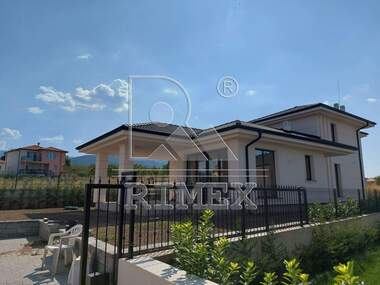 For sale - House in Belashtica,  Plovdiv