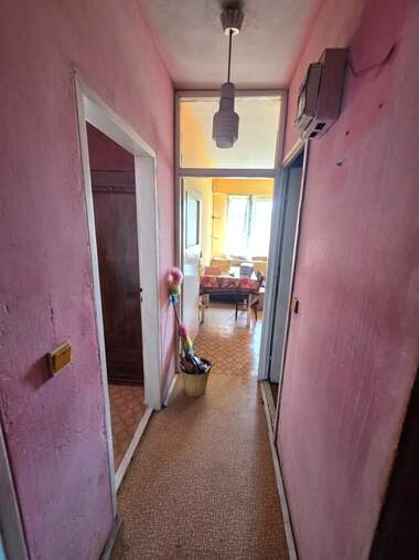 For sale - Apartment in Liuben Karavelov,  Haskovo