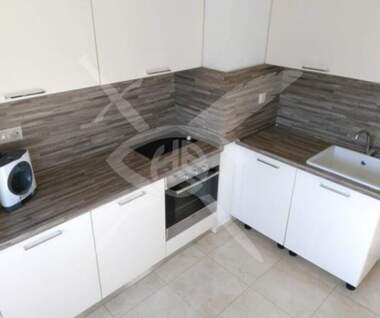 Închiriere - Apartament în Mladejki hălm,  Plovdiv